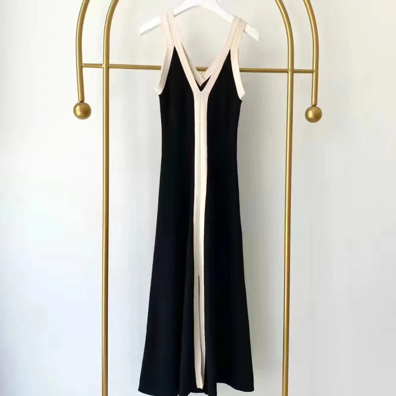 Chic V-Neck Sleeveless Maxi Dress for Women - Image 15