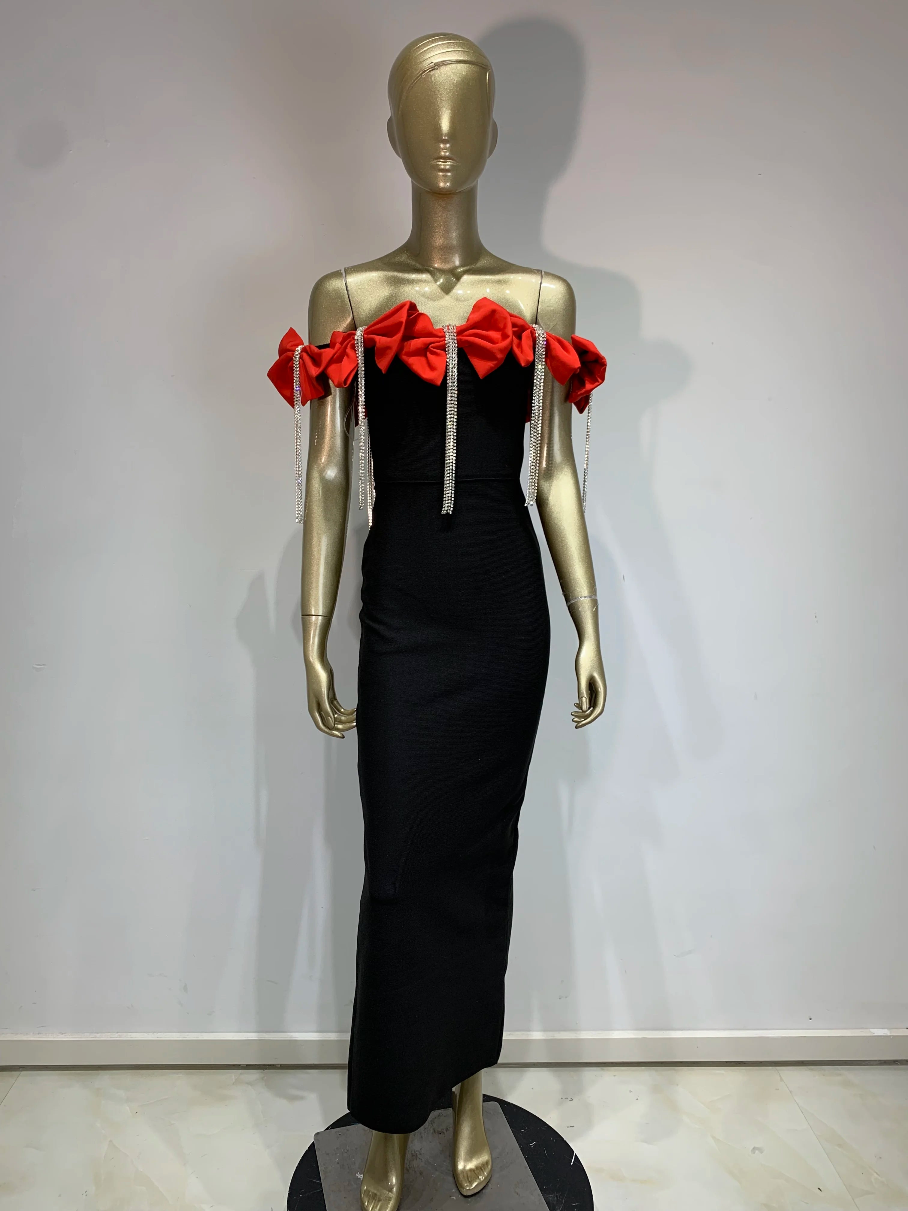 Elegant Off-Shoulder Floral Maxi Dress for Evening Events - Image 14