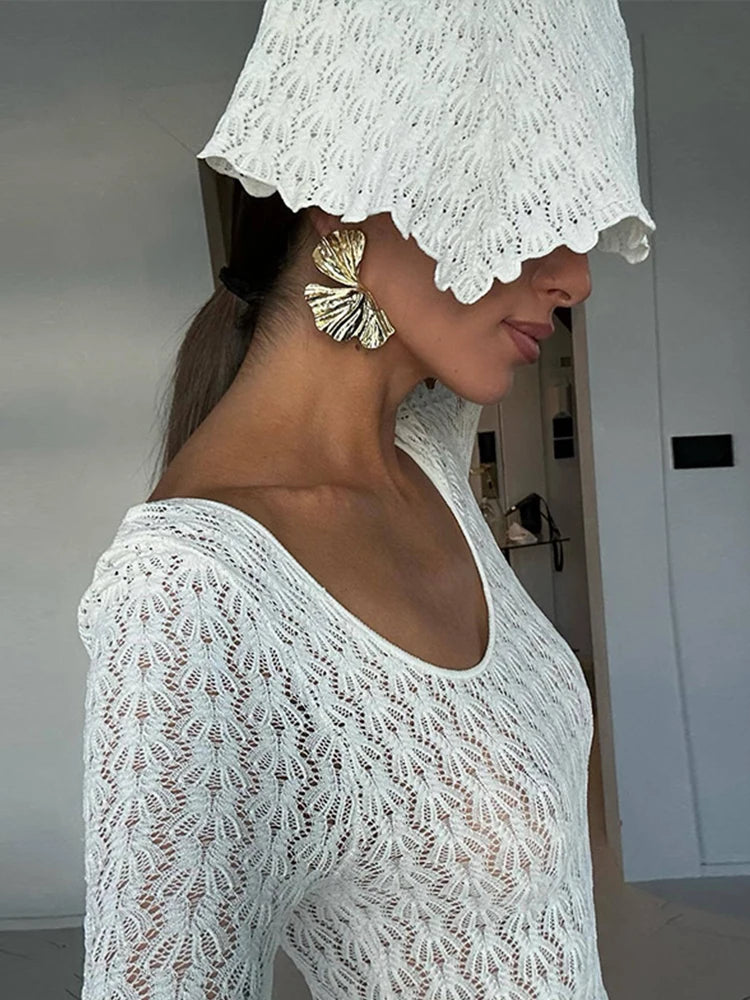 Chic Hollow Out Maxi Dress with Flare Sleeves - Image 5