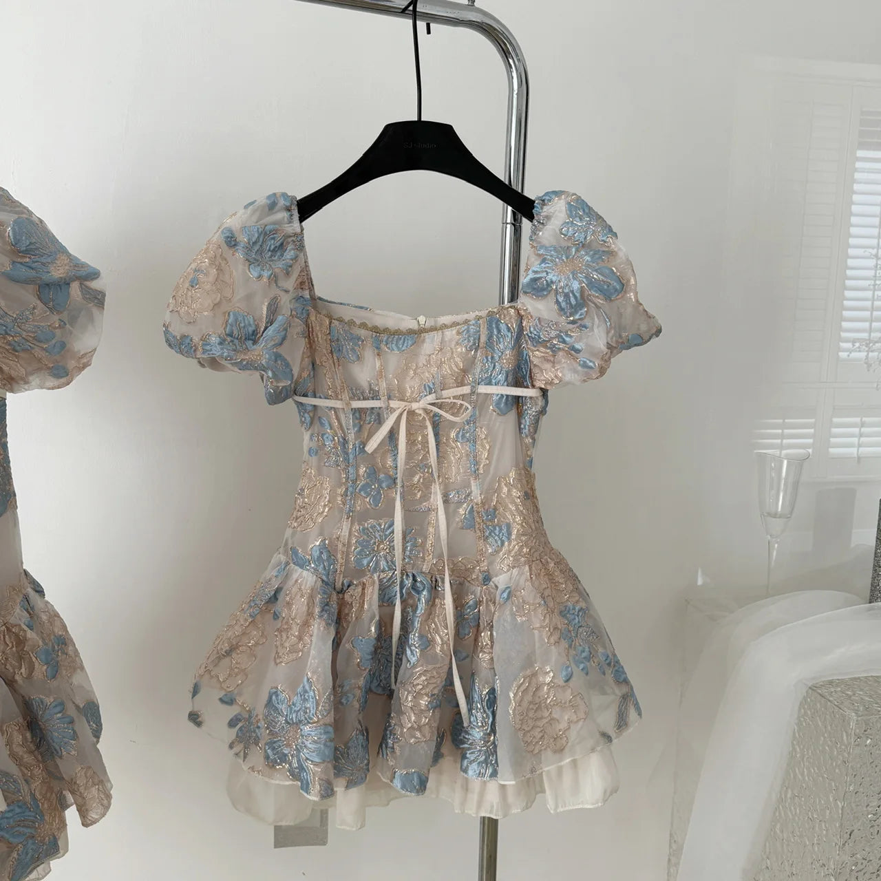Elegant Square Neck Mini Dress with Bow for Summer Parties - Image 5