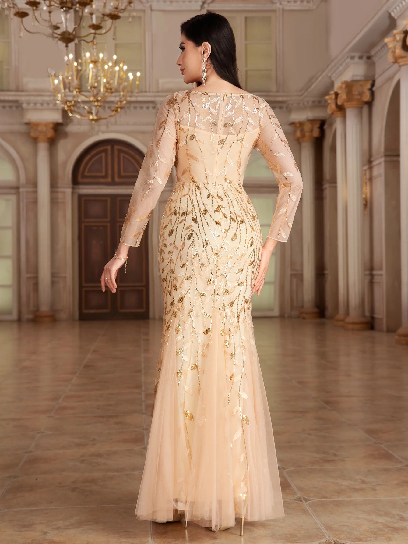 Plus Size Mermaid Evening Dress with Lace Appliques - Image 3