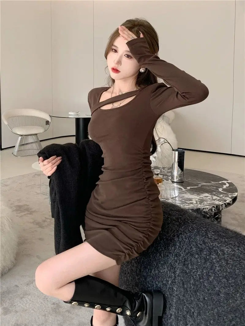 Chic Off-Shoulder A-Line Pleated Dress for Women - Image 18