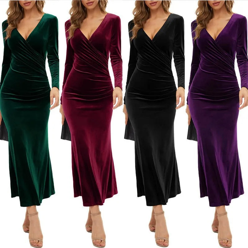 Elegant Vintage Velvet Christmas Party Dress with V-Neck - Image 33