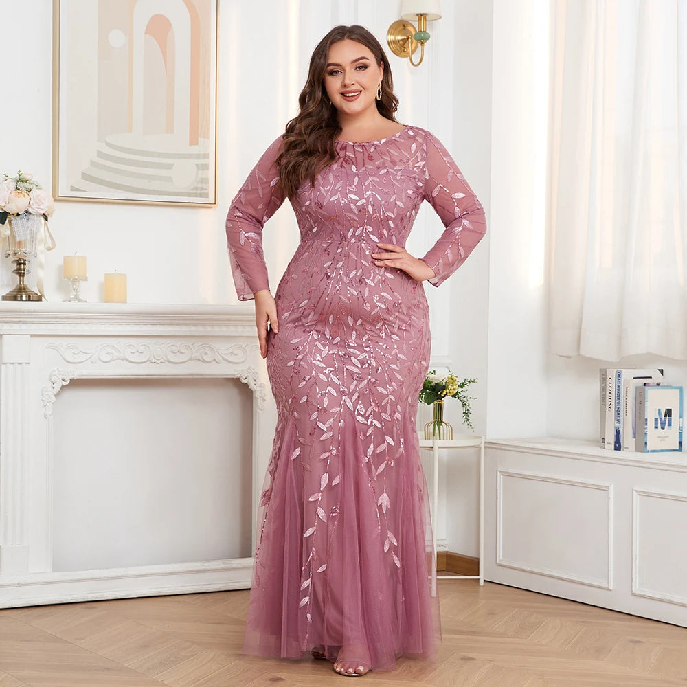 Plus Size Mermaid Evening Dress with Lace Appliques - Image 21