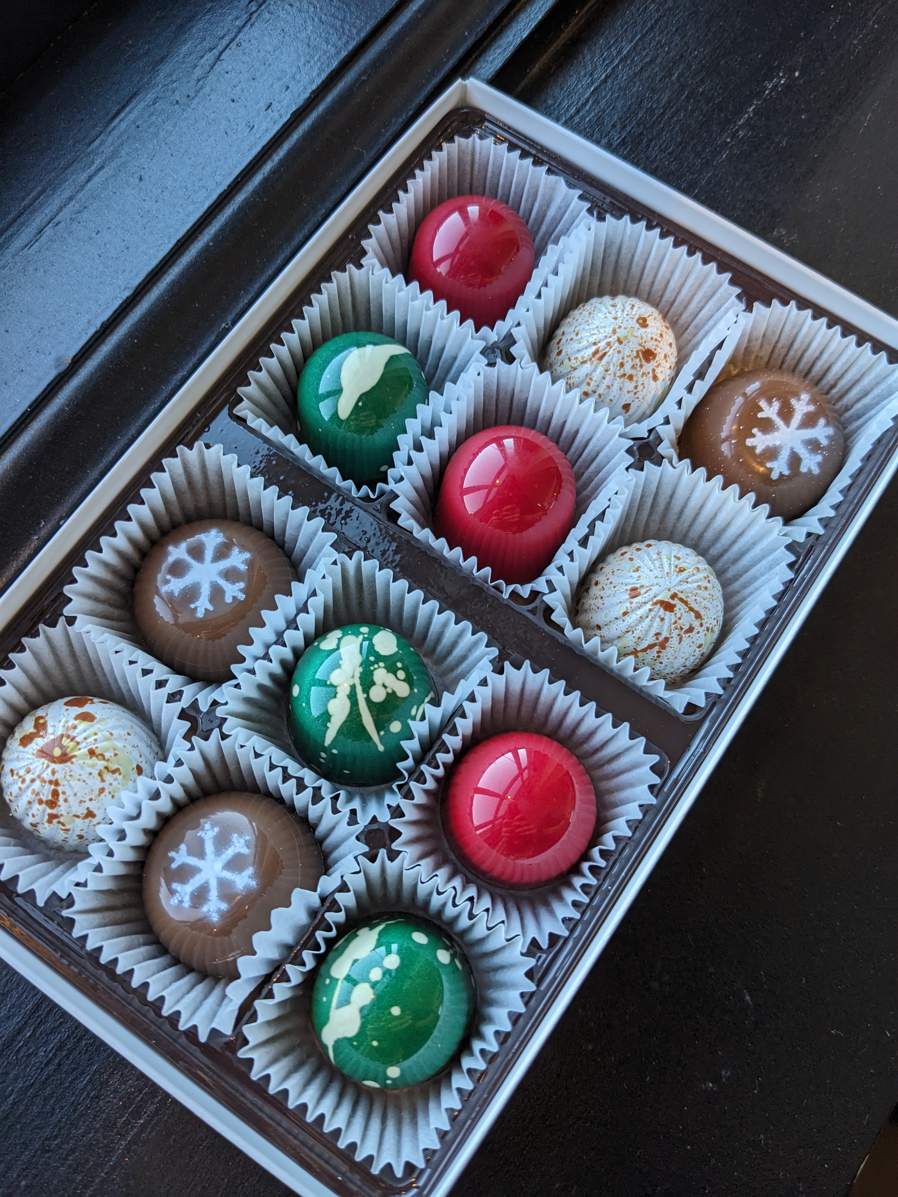 12 Piece Holiday Collection Bonbons