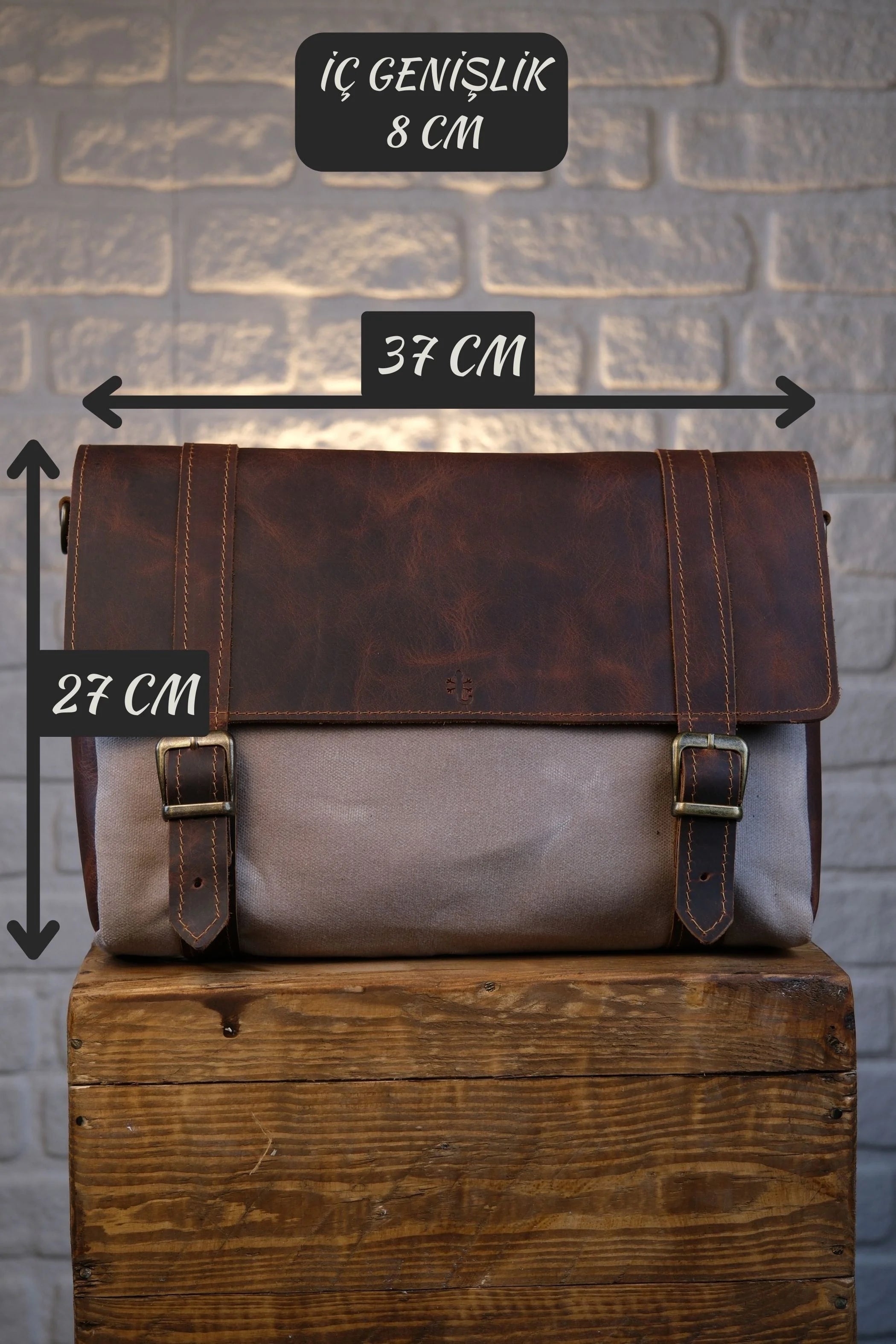 El Yapımı Gerçek Deri & Mumlu Kanvas Unisex Postacı Çantası - Postbag çanta ölçüleri 37 cm genişlik x 27 cm yükseklik x 8 cm iç genişlik