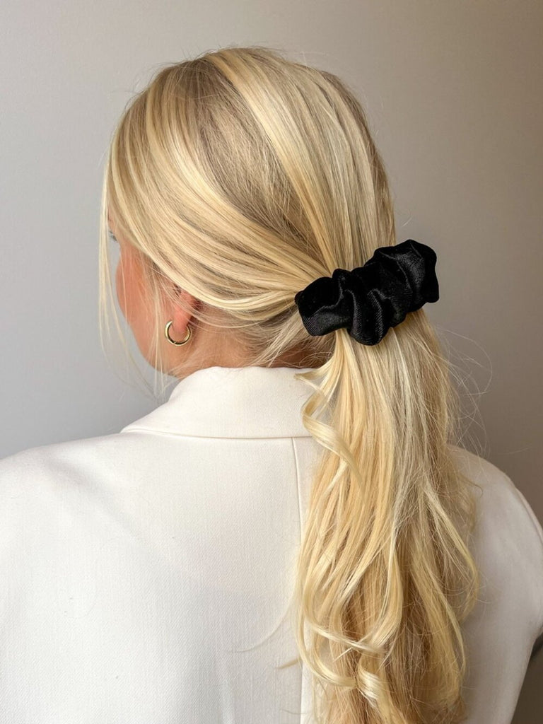 Black elegance ribbon barrette – mari-made-int