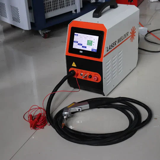 LaserForge™ 150X – Mini Máquina de Solda & Corte Portátil 4 em 1 150A Bivolt Profissional 4