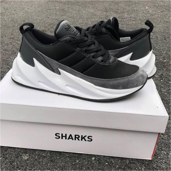 Arroyo Mediana Sudor Adidas Shark Black – shoelocker.in