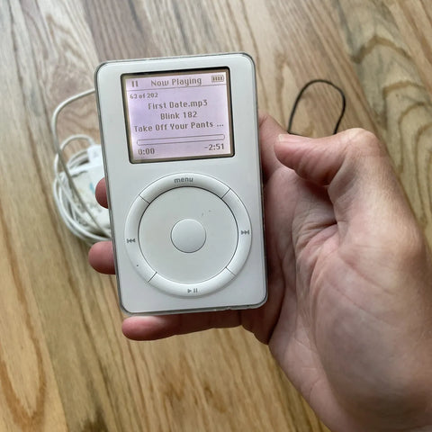 2nd Generation (2002) iPod