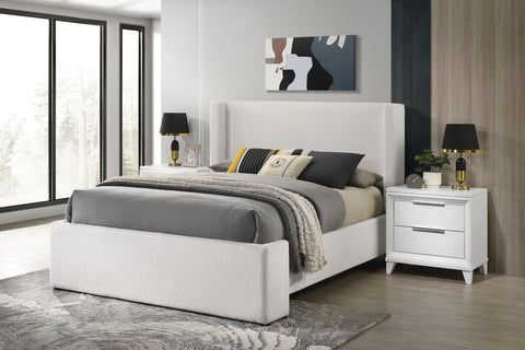 Danbury White Boucle Queen Upholstered Storage Panel Bed - Bien Home  Furniture & Electronics