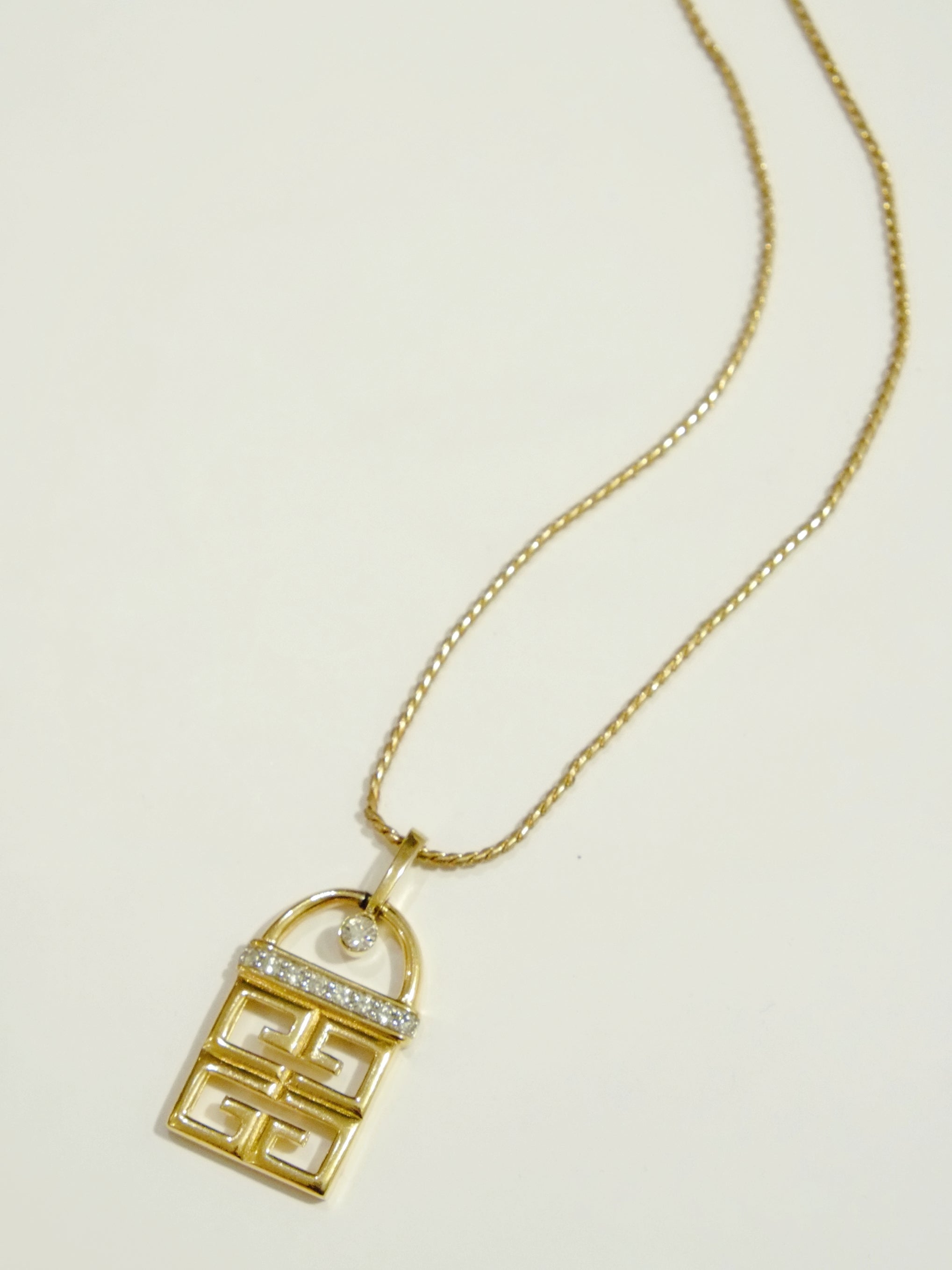 vintage Givenchy chain necklace | ON SLOWNESS | On Slowness