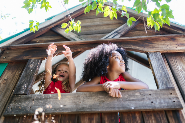 how to keep your kids safe in a treehouse