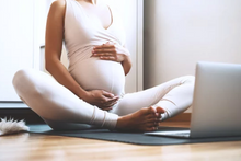 Yoga y Meditación para el embarazo y postparto. Hipnoparto (Método Parto Positivo) Ebole Studio Centro Online.png