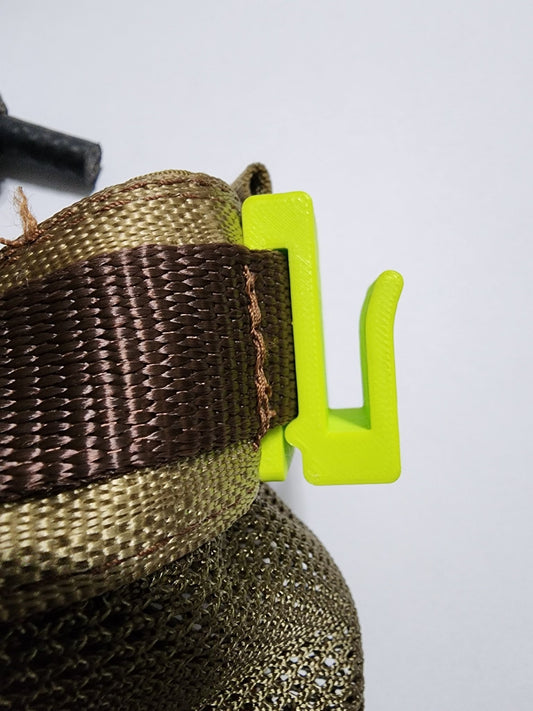 Archery Bow Hanger with 3 Gear Hanging Molle Clips – E3D Concepts