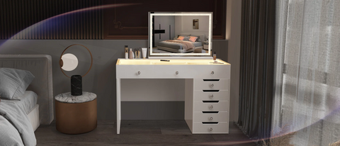 Elevate Your Beauty Experience with a Well-Equipped Vanity Desk