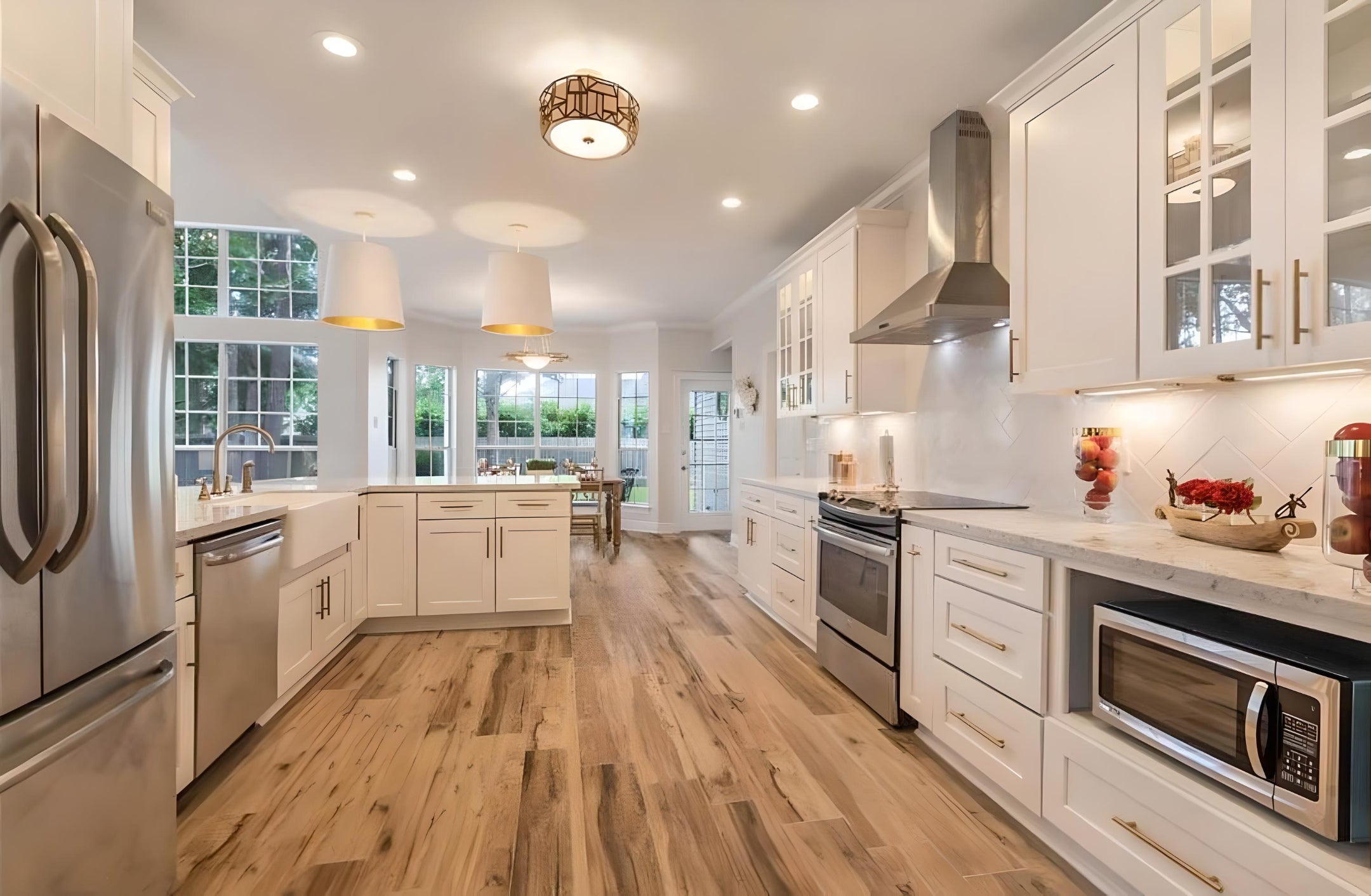 Kitchen cabinets remodel by L&C Cabinetry