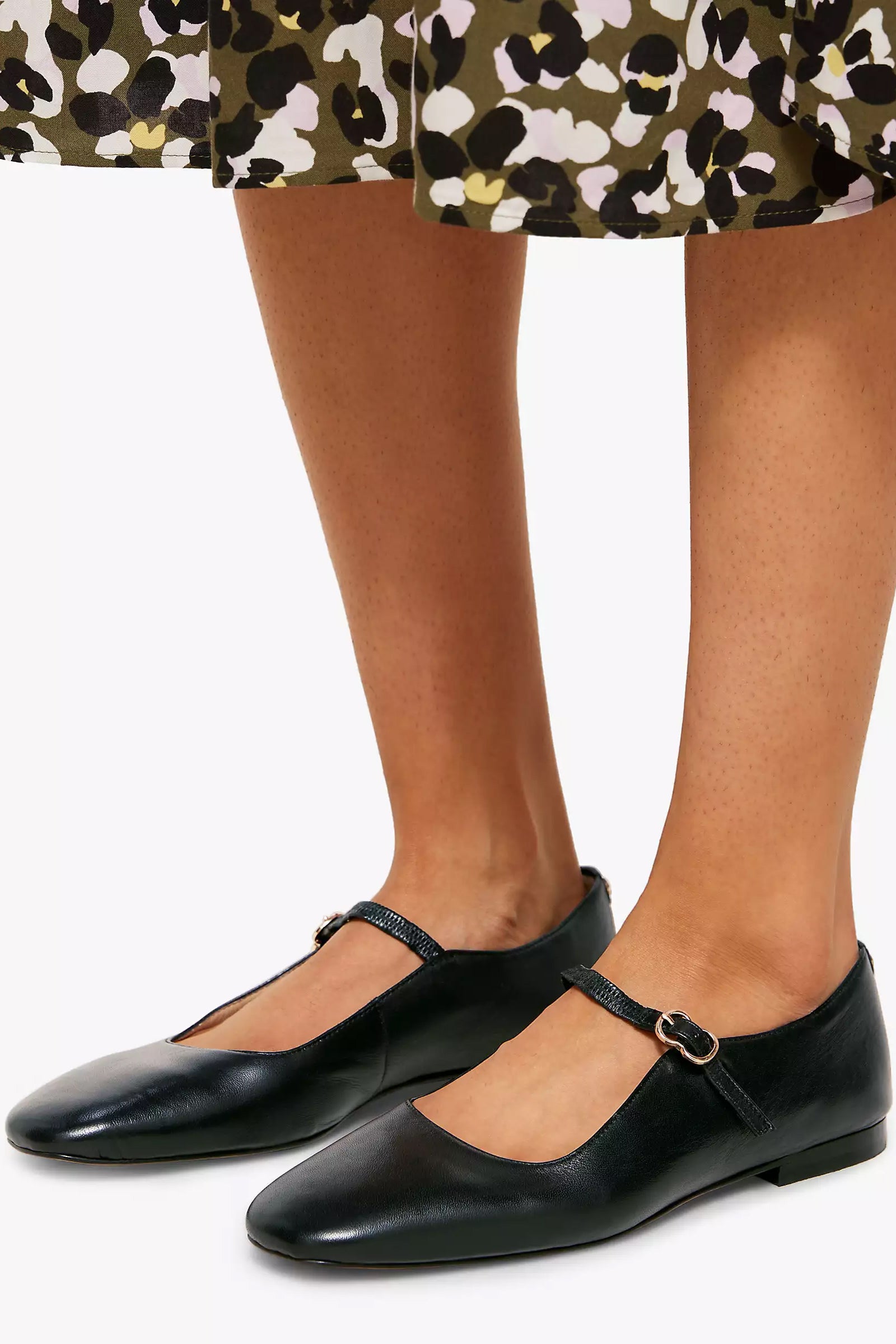 Our Top Tips On How To Wear Mary-Jane Flats