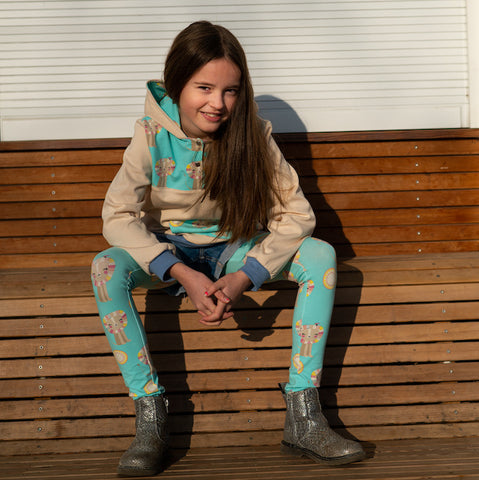 Mädchen in Kleidung aus Stoffonkel GOTS Fairtrade Biojersey