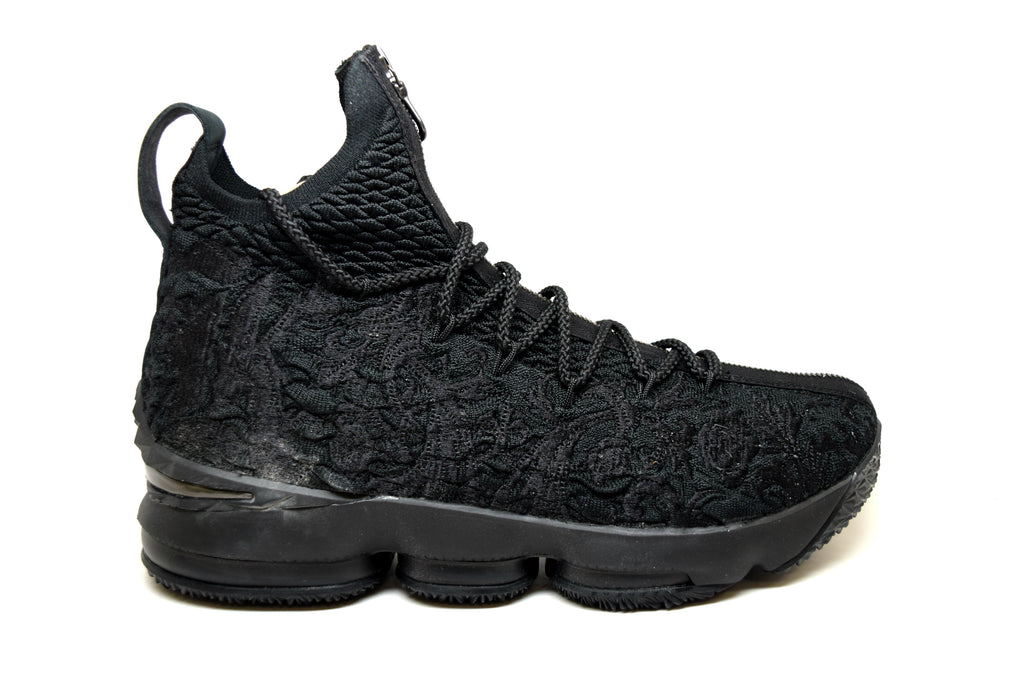 lebron 15 suit of armor