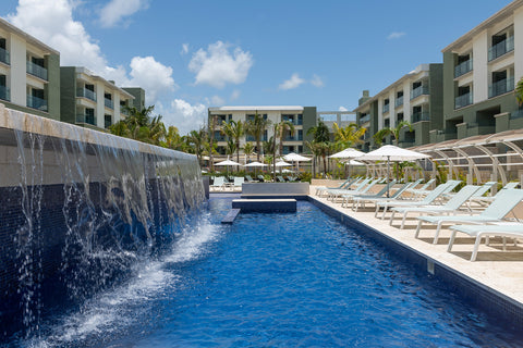 sun lounger-sunset-white-blue-turquoise-cancun