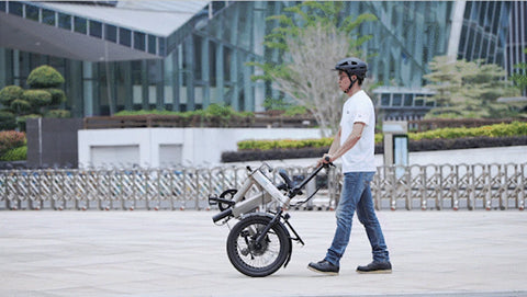 電動アシスト自転車の正しい乗り方は何ですか