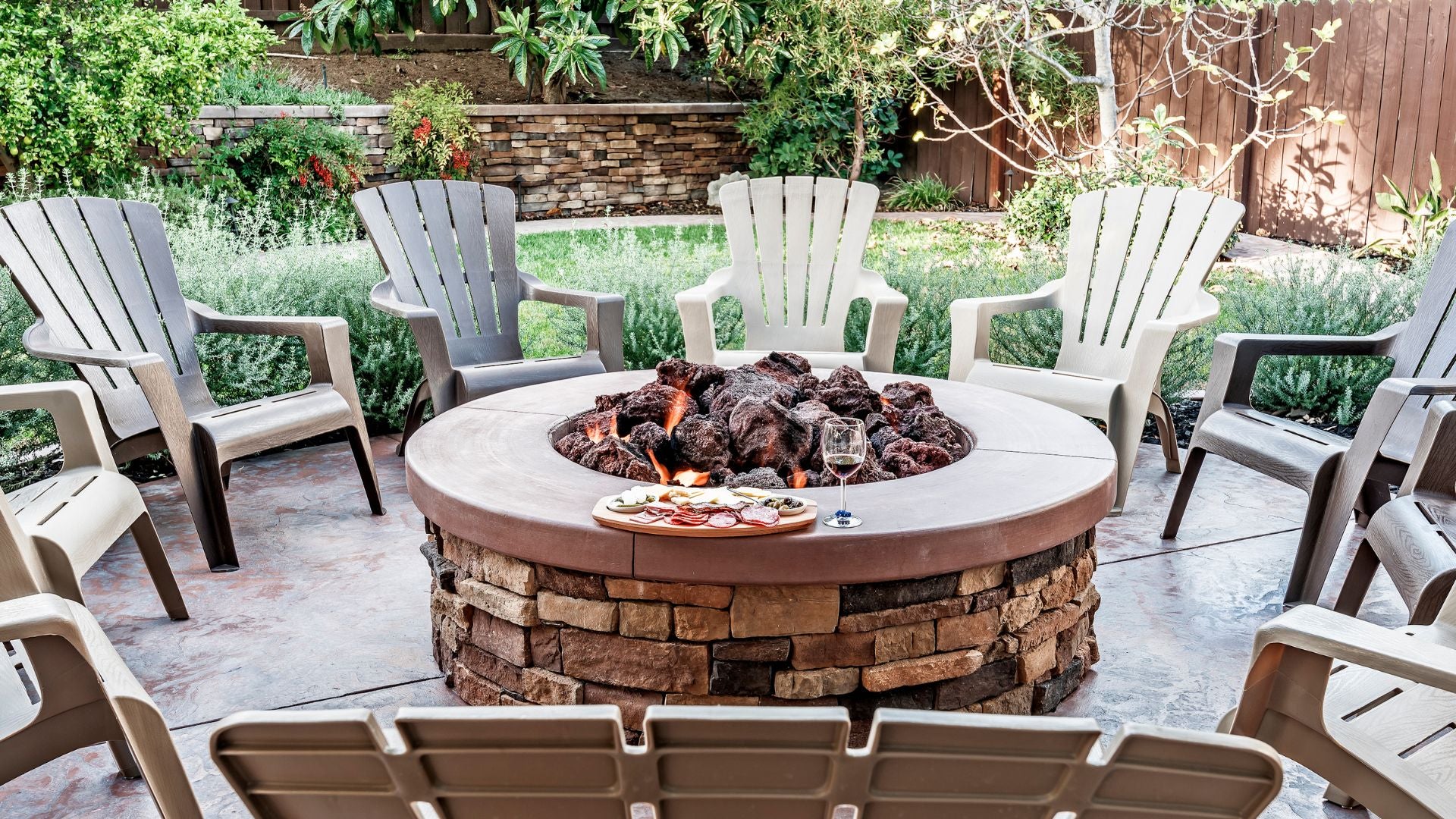 backyard fire pit ideas with seating