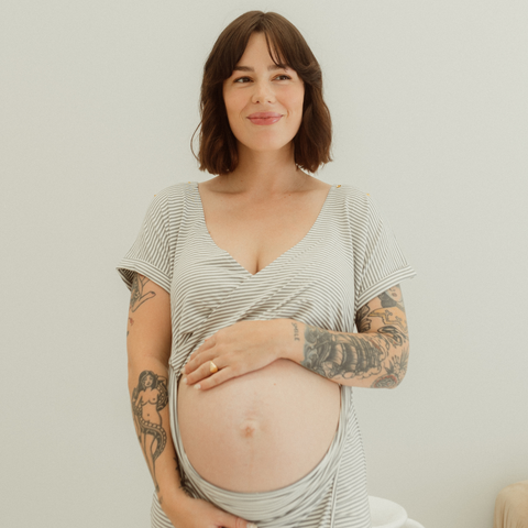 Baby belly access with the Chekoh Baby Journey Dress
