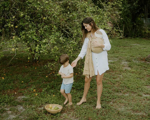 Natalie Murphy and her gorgeous children - wearing a Camel Sling from Chekoh