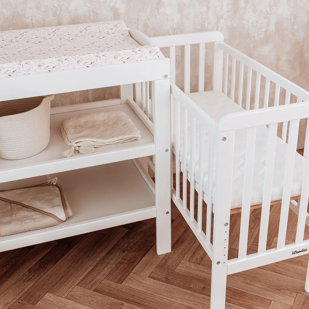Patut bebe din lemn masiv, patut lateral cu inaltime reglabila a saltelei, bedside Alb, 90 x 40 cm - 1 | YEO