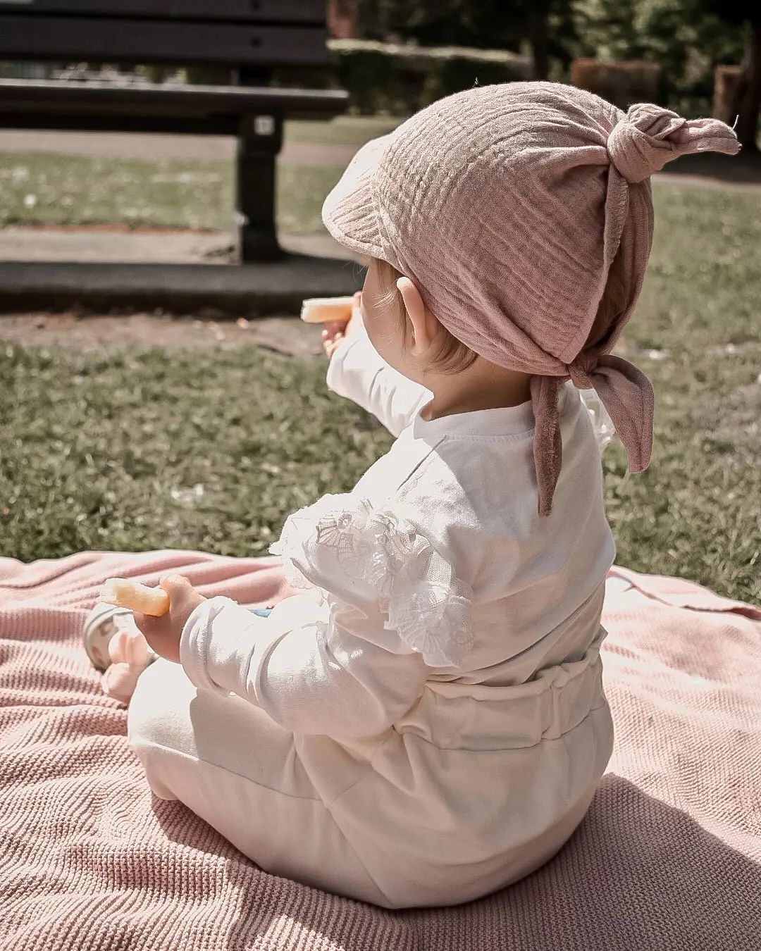 Sepcuta de soare 6 luni - 6 ani reglabila din bumbac muselina cu cozoroc pentru protectie, Sepia Rose - 1 | YEO