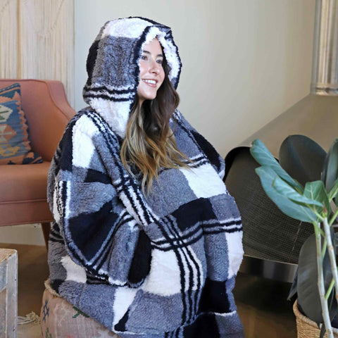 Tirrinia Hoodie Blanket pattern