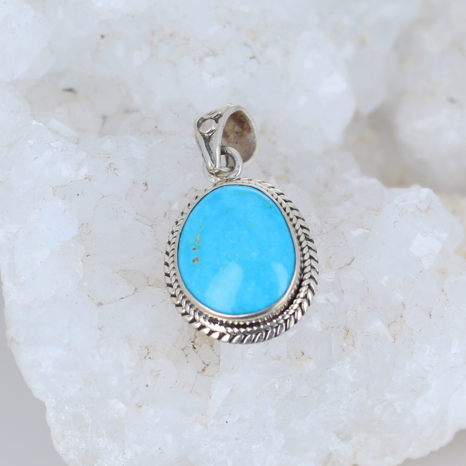 SLEEPING BEAUTY TURQUOISE Pendant Sterling Oval – New World Gems