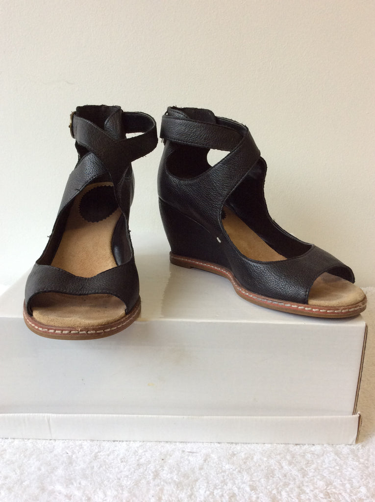 clarks sandals size 4.5
