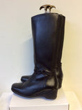 pavers knee length boots