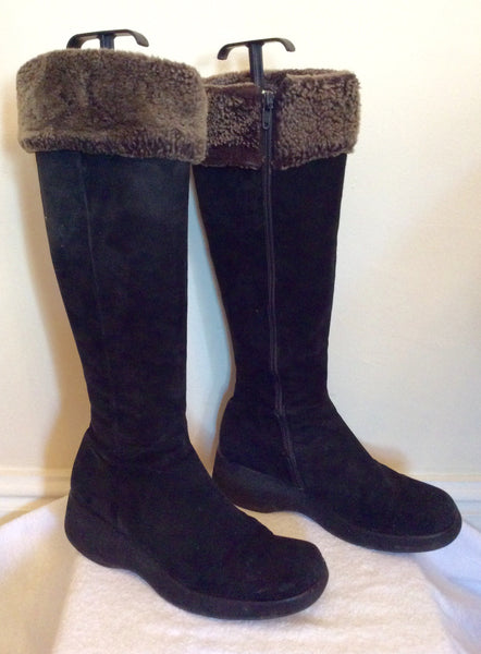 black knee high boots with fur trim