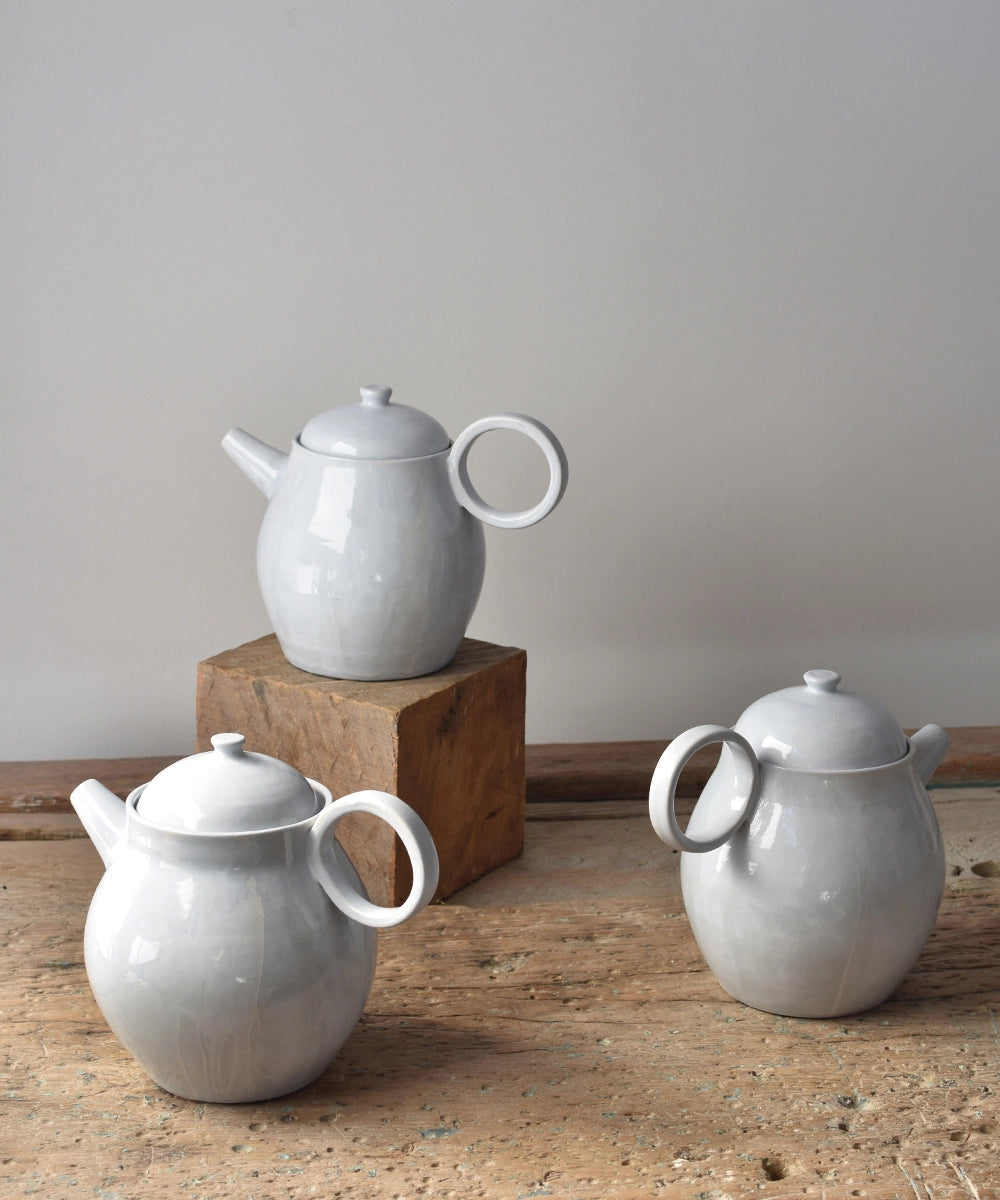 Handmade pottery teapot by OWO Ceramics
