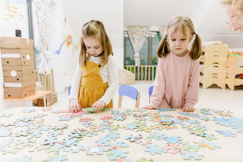 kids playing puzzle