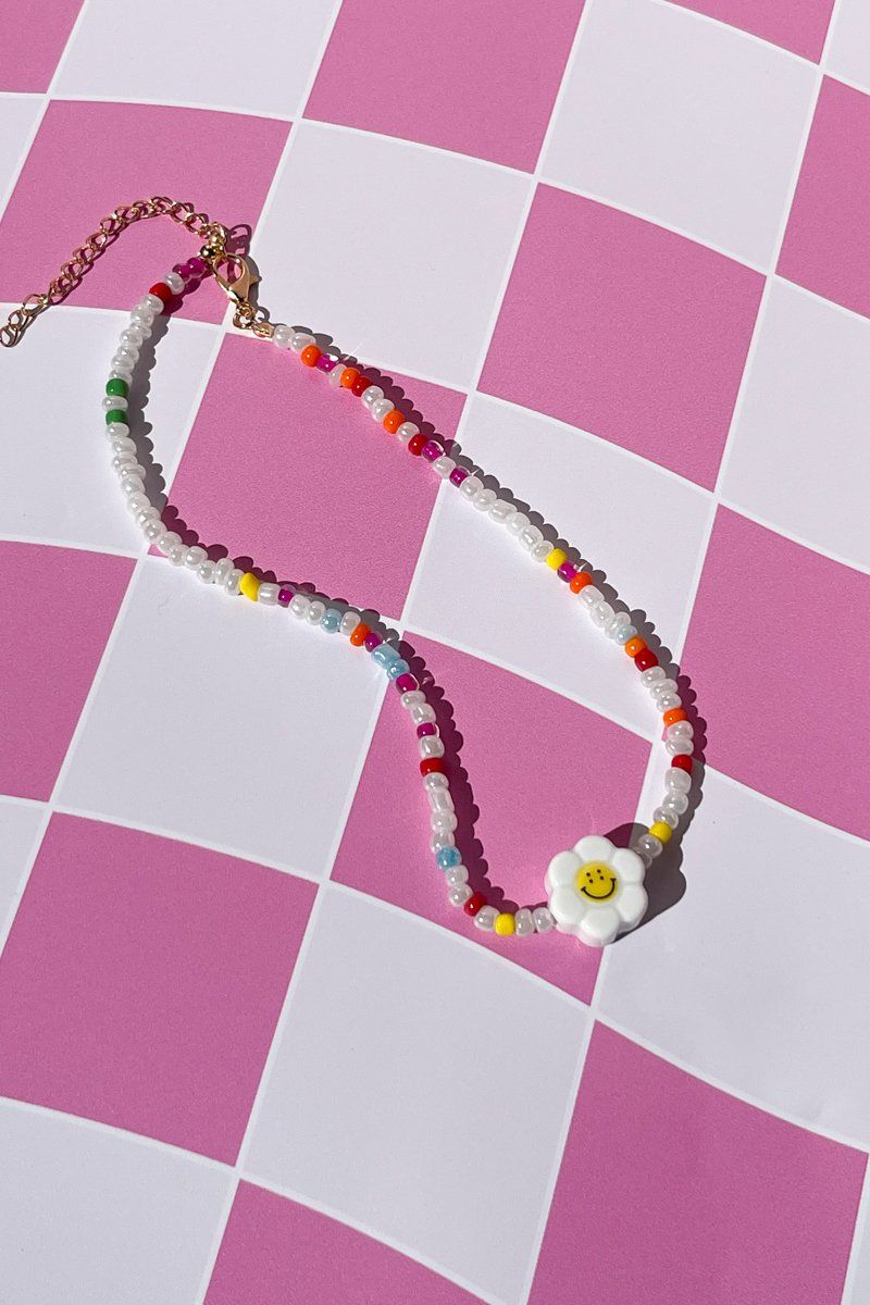 Happy Daisy Beaded Necklace