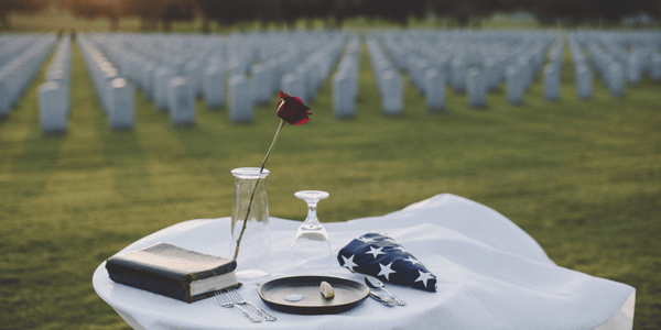Place setting for veterans