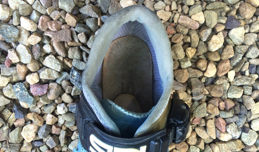 A look inside a conventional road cycling shoe