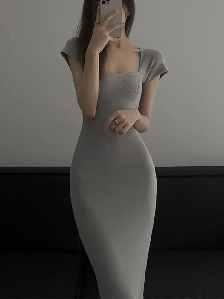 Elegant Summer Knit Dress with Slim Waist and Flying Sleeves