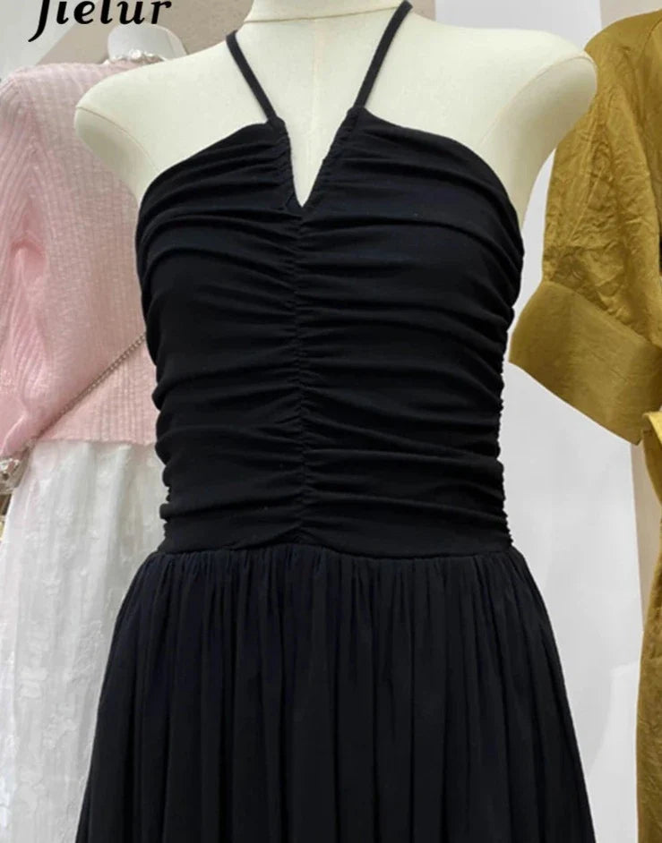 Elegant Black Pleated V-neck Sleeveless Halter Dress
