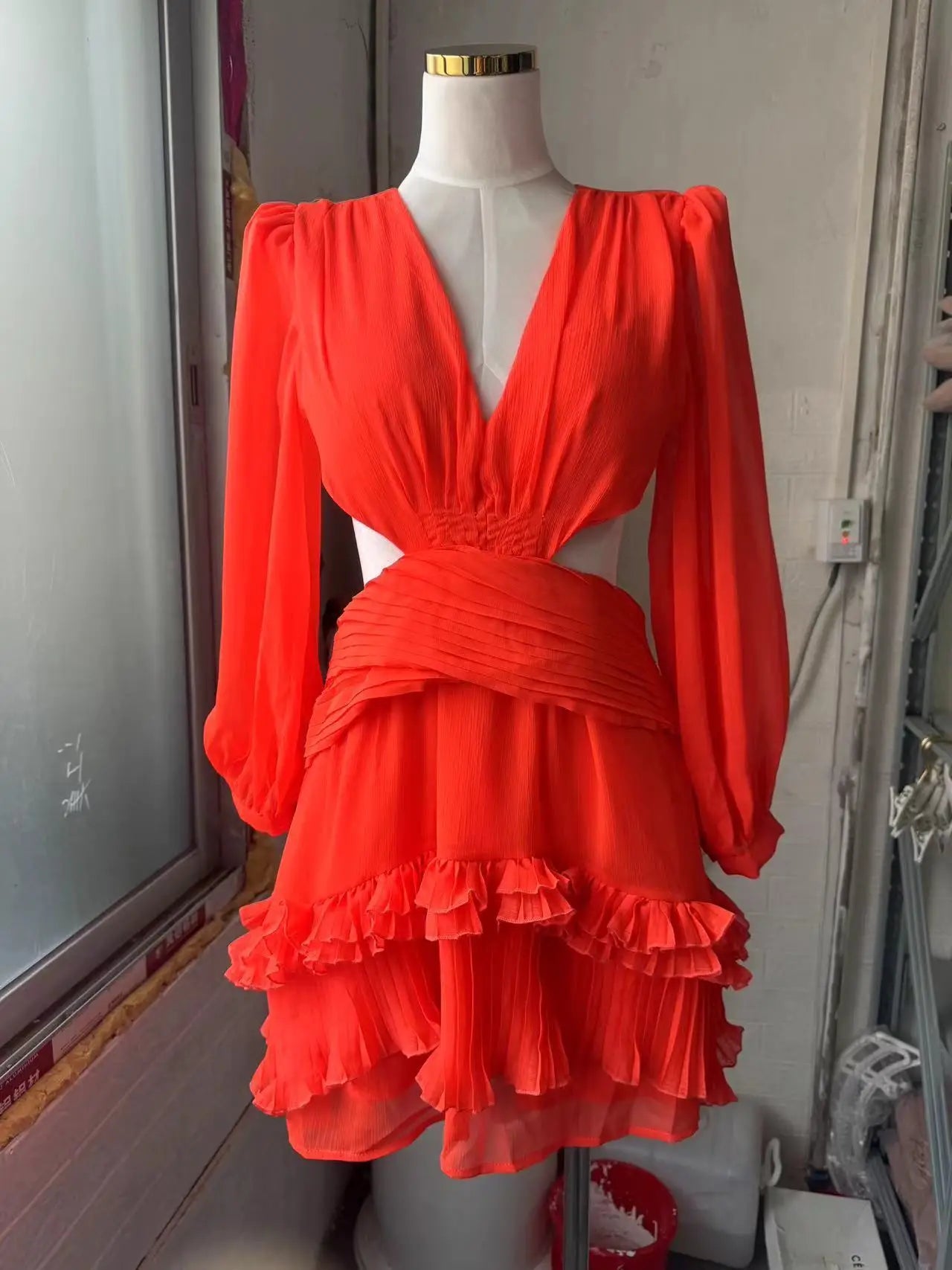 Elegant V-Neck Lantern Sleeve Pleated Mesh Dress