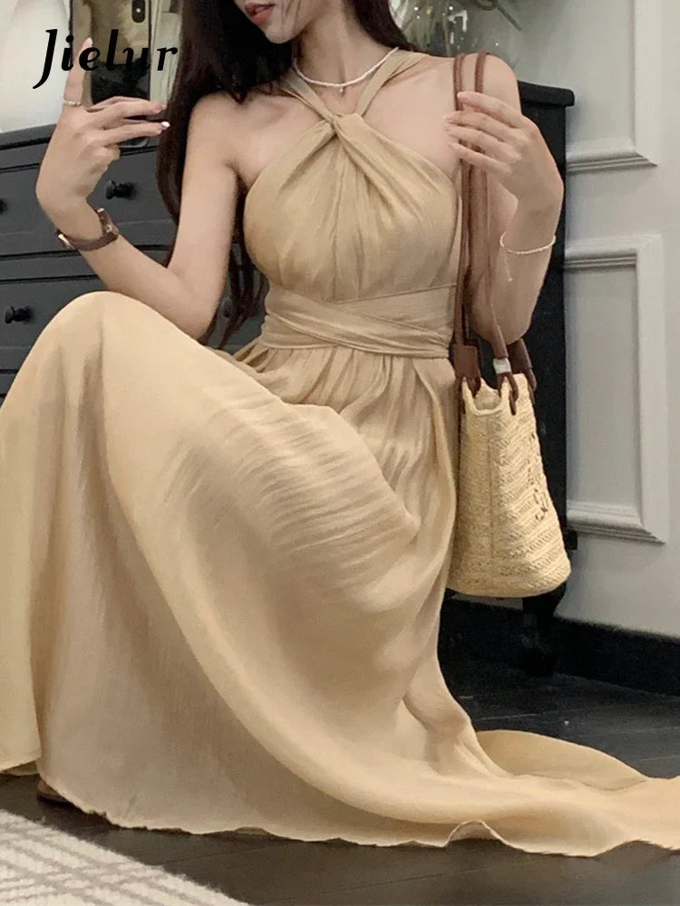 Elegant Solid Color Pleated Women's Halter Dress