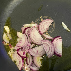 Purple Cabbage and Edamame Vermicelli 