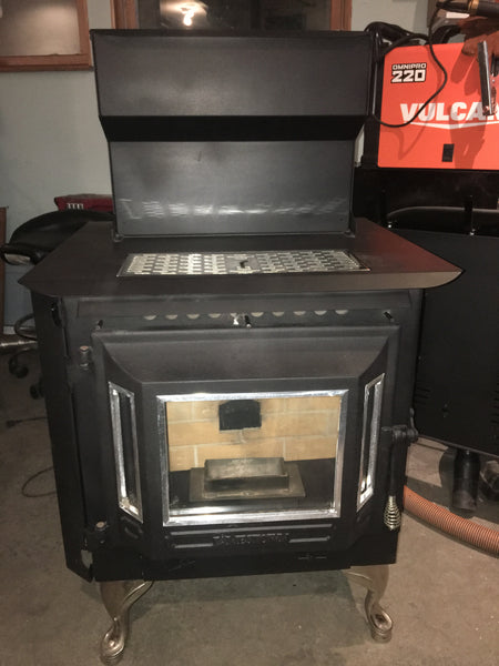 Sold - Jamestown J2000 Wood Pellet Stove 45K BTUs for up to 2,200 SqFt ...