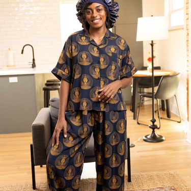 Xiaolu Art Nouveau Style Trendy Long Sleeve Pajamas For Home Wear