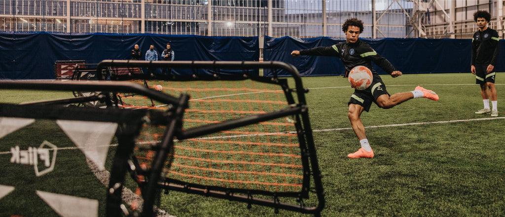 Oscar Bobb Practices his Volleying Technique with the PRO Skills Trainer