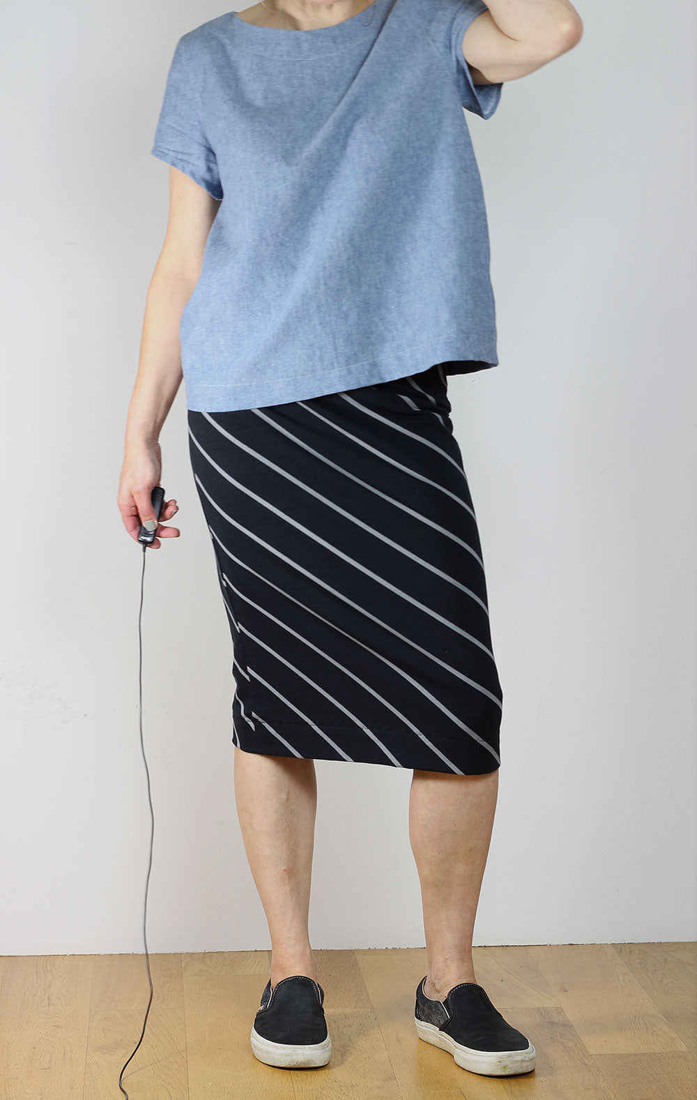 Simple pencil skirt in diagonal stripe jersey – FABERWOOD